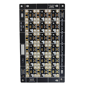 השוואה בין PCB מבוסס מתכת ו-FR4 פיברגלס